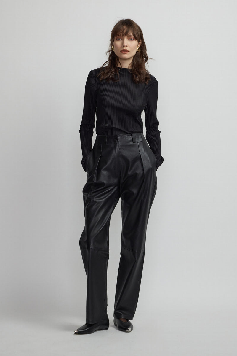 PANTALON LARGE À PLI