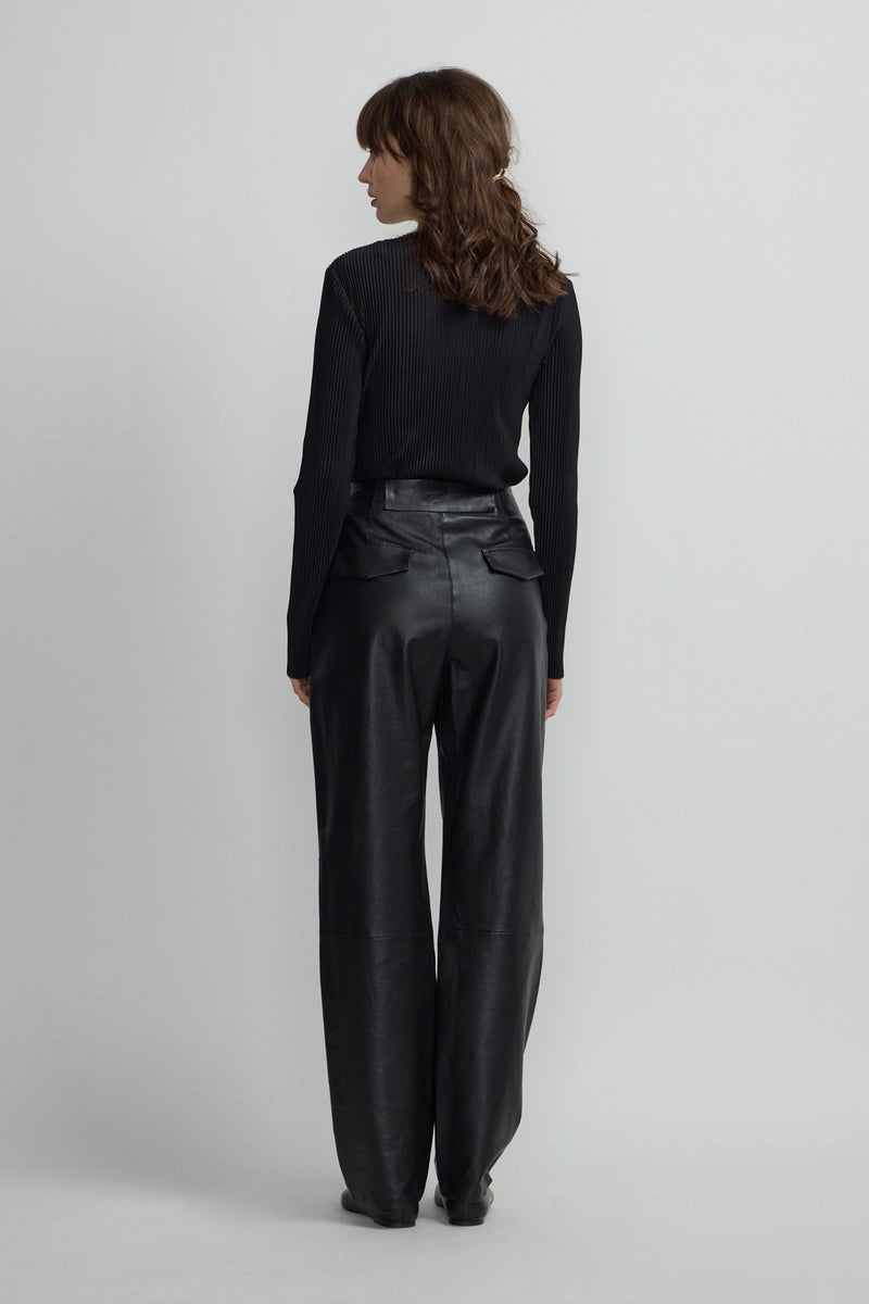 PANTALON LARGE À PLI