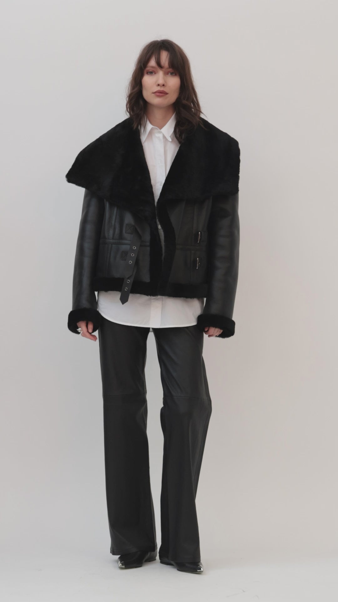 【VENTCOUVERT/ヴァンクヴェール】 Mouton Jacket VENTCOUVERT/ヴァンクヴェール】 Mouton Jacketのコーディネート